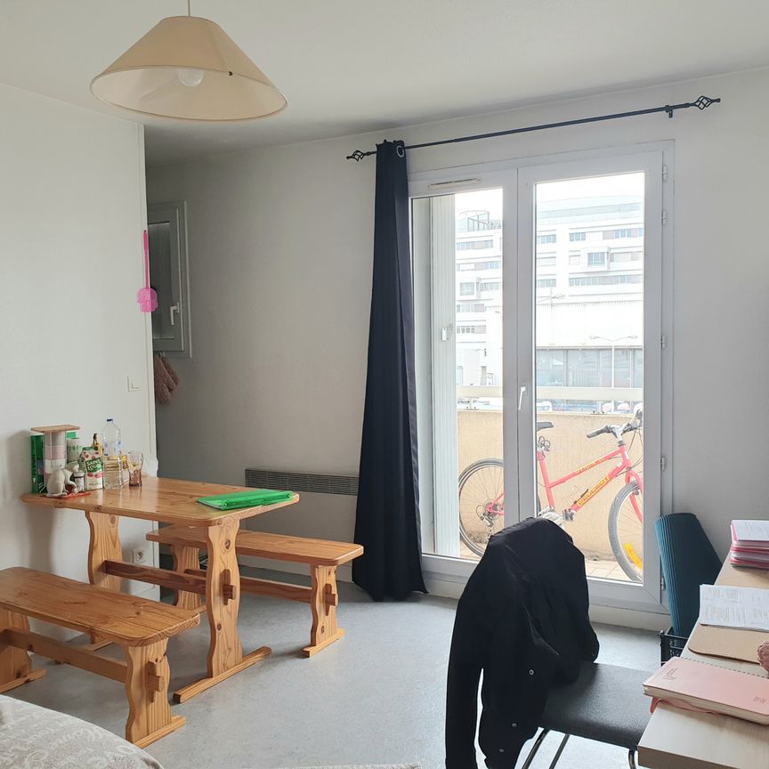 Location Appartement 1 pièce 22m² CLERMONT FERRAND 63000 - Photo 1