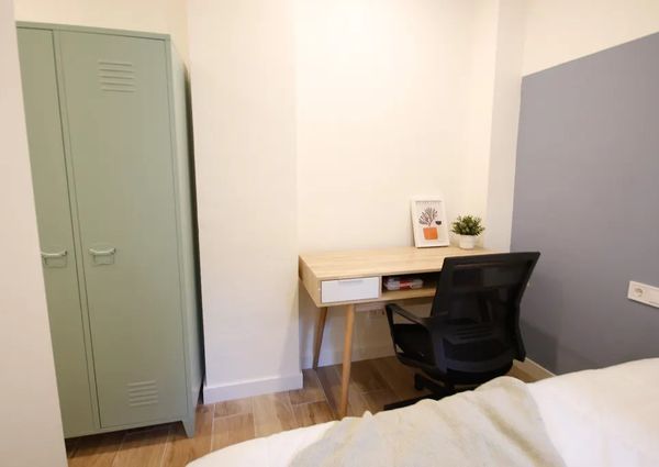 Carrer de Padilla, Barcelona, Catalonia 08013