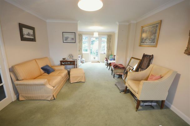 Wishford Court, Ashtead, Surrey, KT21 1RR - Photo 1