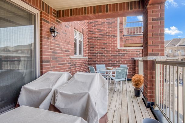 For Lease - 3018 Eighth Line, Oakville, Ontario - Photo 1