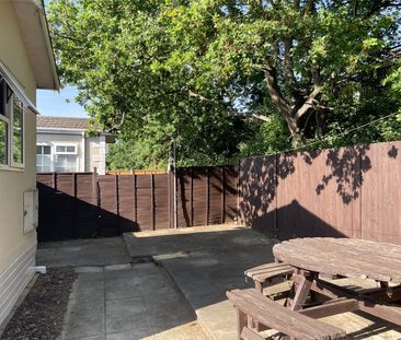 2 bedroom property to rent - Photo 6