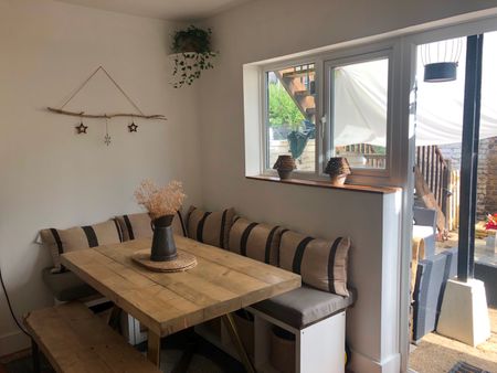 2 Bed Maisonette, Cowley Road, SW14 - Photo 3