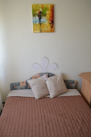 Panoramic view flat next to Uni with low bills - Fotó 3
