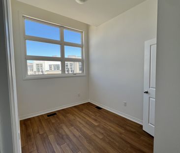 For Lease - 25 Albert Firman Lane, Markham, Ontario - Photo 2