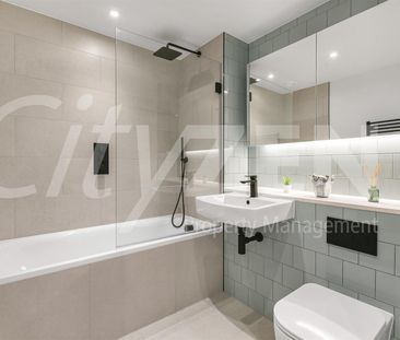 37 Clarendon Road, Watford - Photo 3