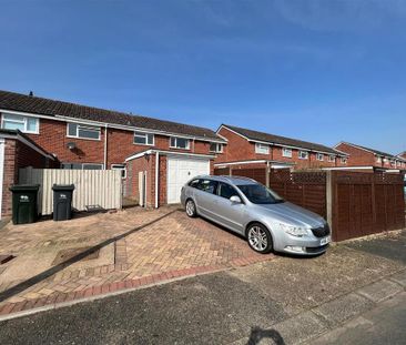 3 bedroom terraced house to rent - Photo 2