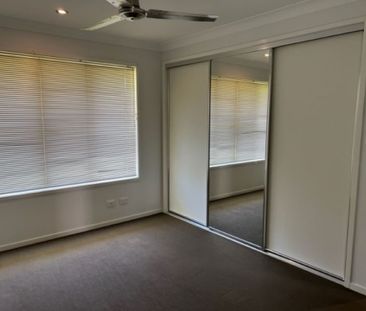 Neat and Tidy 4 Bedroom Home Close to Everything&excl; - Photo 1