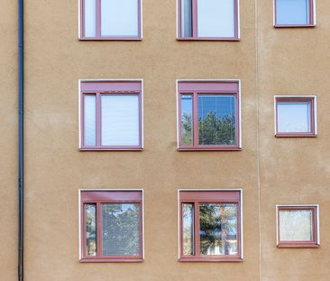 Åmmebergsgatan, Bandhagen - Foto 1
