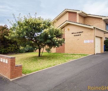Townhouse in South Dubbo - Photo 1