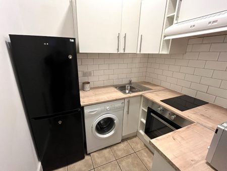 1 bedroom flat to rent - Photo 5