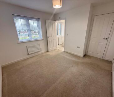 3 bedroom semi-detached house to rent - Photo 4