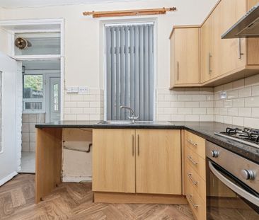 Green Top Street, Bradford - Photo 5