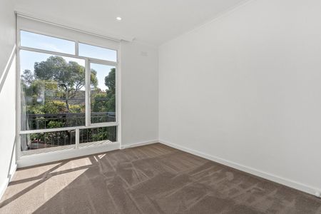 4/27 Windella Avenue, Kew East VIC 3102 - Photo 2