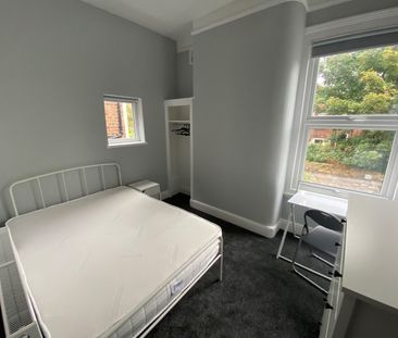 8 Bed Semi-Detached House, Rutland Avenue, L17 - Photo 5