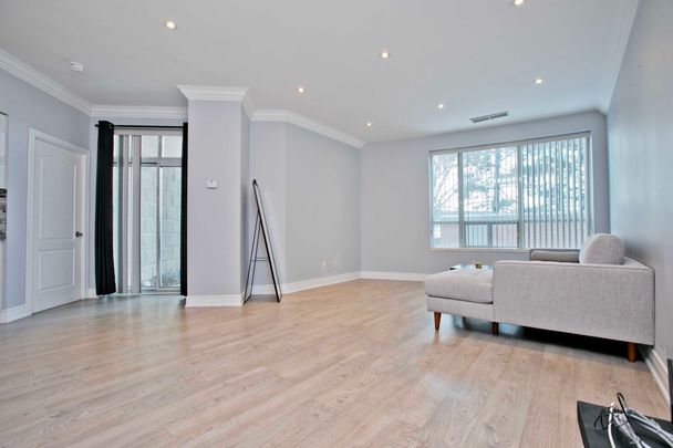 For Lease - 62 Suncrest Boulevard Unit# 109, Markham, Ontario - Photo 1