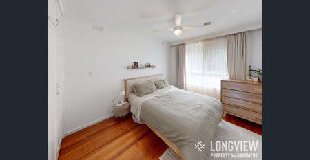 Tranquil Court Location Charm Close to Amenities - Photo 4