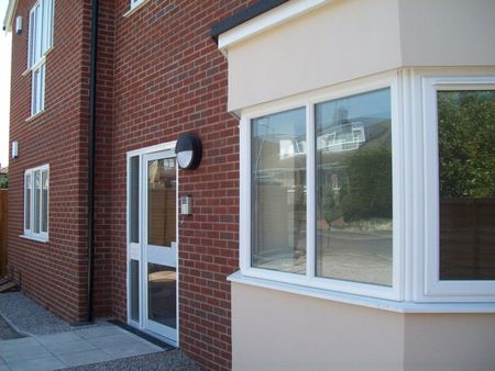 2 Bed Flat, Petherton Court, BS14 - Photo 5