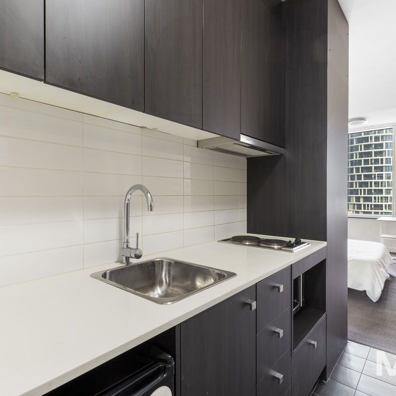1207/43 Therry Street, Melbourne - Photo 1