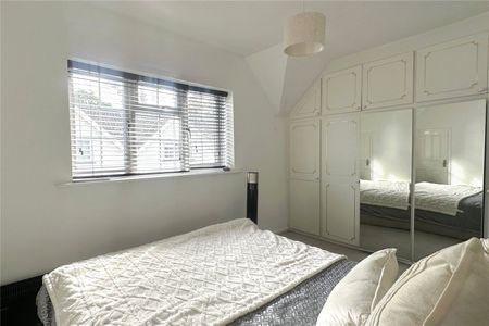 Belmont Mews, Camberley, Surrey, GU15 - Photo 4