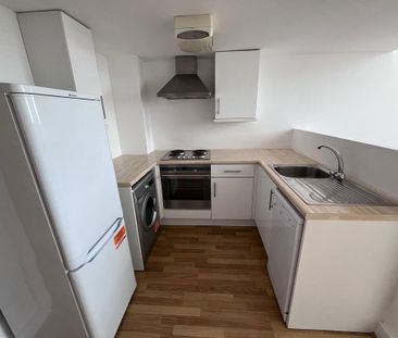 1 bedroom flat to rent - Photo 4