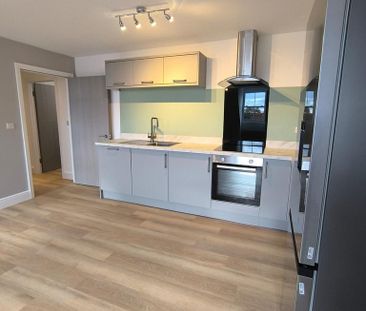 1 bedroom apartment to rent - Photo 2