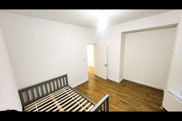 Room in a Shared House, Rosenthal Road, SE6 - Photo 1