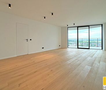 Luxueus appartement met weids uitzicht - The Tower Knokke - Photo 2