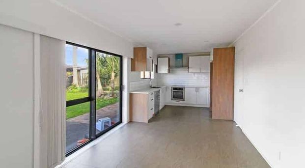 Make this your home! - Photo 1