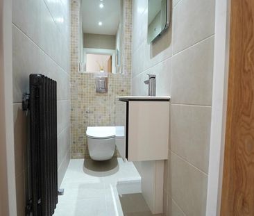 3 bedroom flat to rent - Photo 6