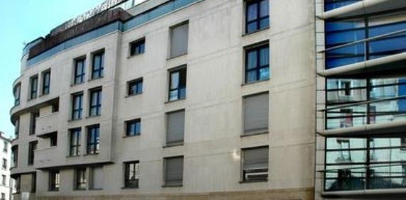 location Appartement T5 DE 110m² À PARIS - Photo 2