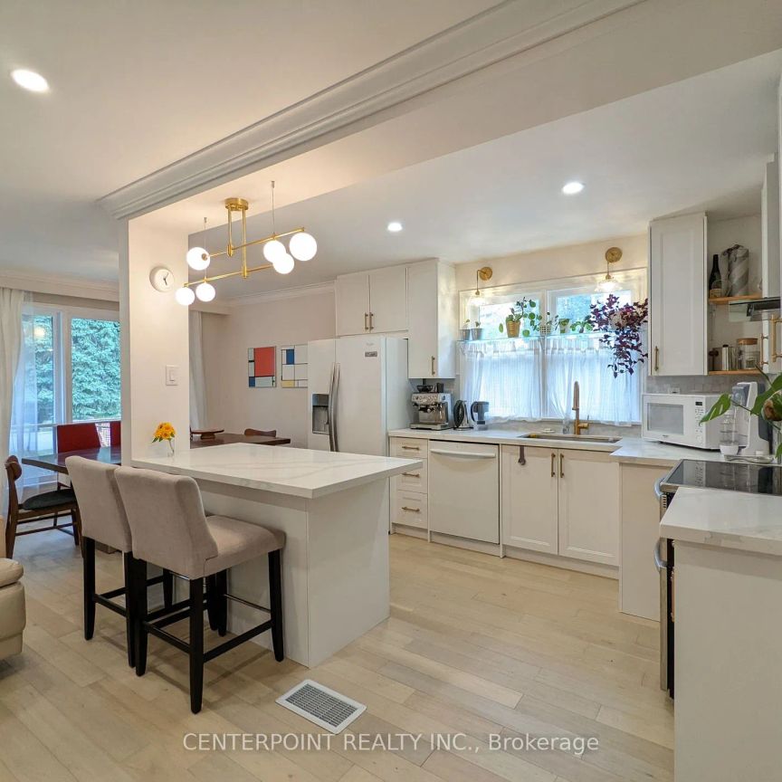 Detached Home For Lease | N9235799 - Photo 1