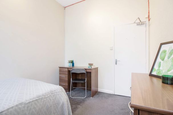 1 Victoria Road Leeds - LS6 1AS - Photo 1