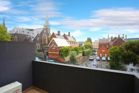 36/29-35 Lynch Street, Hawthorn VIC 3122 - Photo 2