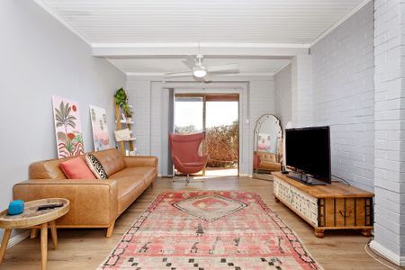 2/21 Heyes Street, Gillieston Heights NSW 2321 - Apartment For Rent | Domain - Photo 2