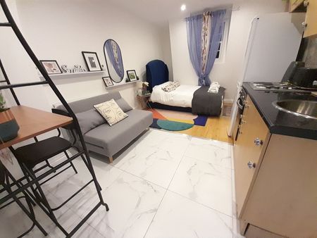 Studio Flat, Parkway Camden Town, NW1 - Photo 4