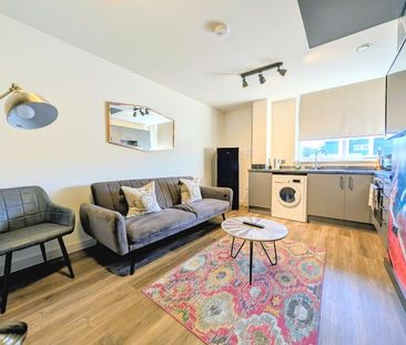 TO LET – Coronation Walk, Southport Town Centre – One Bedroom Apart... - Photo 3