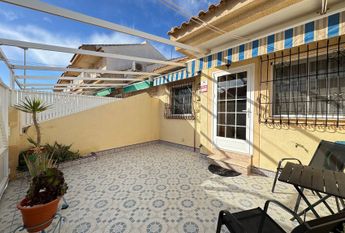 Alquiler de chalet adosado en Calle Río Sena s/n