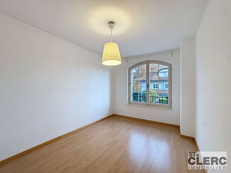 Bel appartement de 7 pièces avec jardin privatif - Photo 2