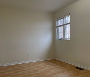 For Lease - 28 Wicklow Road, Brampton, Ontario - Photo 4