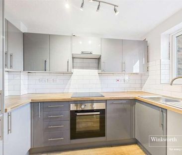 Coleridge Close, Twyford, Reading, Berkshire, RG10 - Photo 4