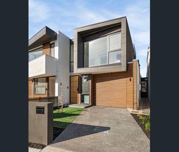 Elegant Coastal Living – Architecturally Designed 4-Bedroom Townhouse in Bonbeach - Photo 5