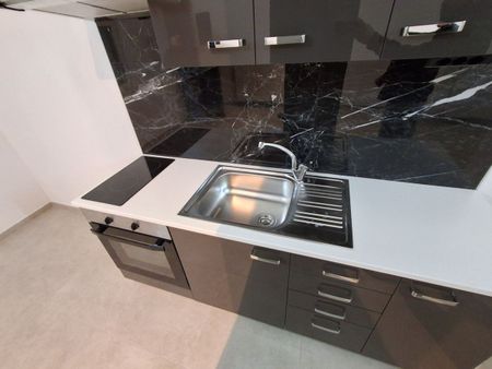 Loft για ενοικίαση Κέντρο (Μενεμένη) - Φωτογραφία 3