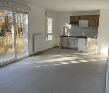 Location Appartement 2 pièces 47m² - Photo 5