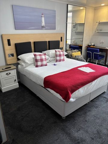 Room in a Shared House, Selwyn Street, L4 - Photo 3