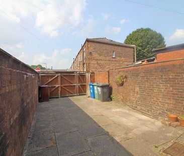 Chesham Road, BL9 - Photo 1