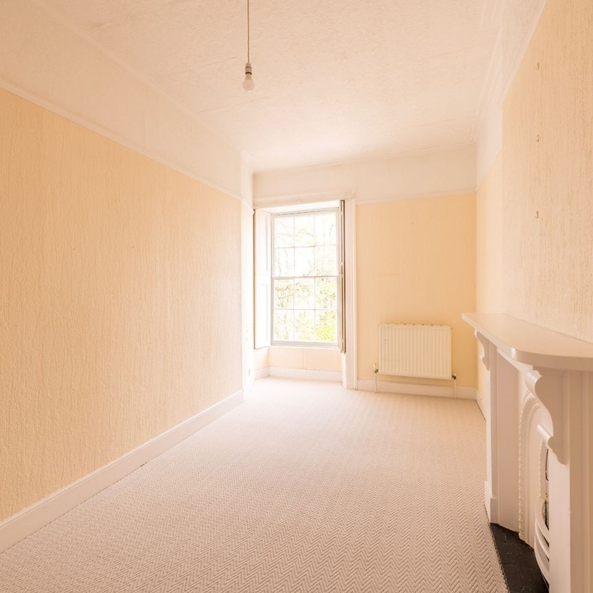 1 Bed Flat, Caledonia Place, BS8 - Photo 1