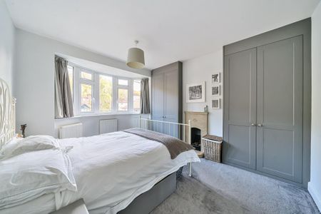 3 bedroom semi-detached house to rent - Photo 4