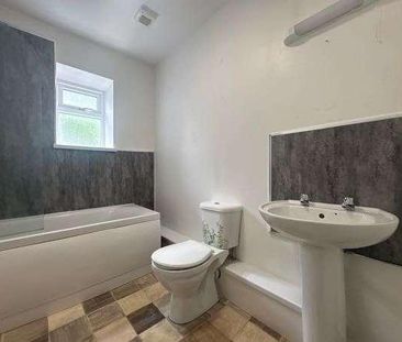 West View Terrace, Six Bells, Abertillery, NP13 - Photo 6