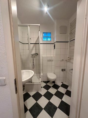 Helle-2-Zimmer-Wohnung mit Balkon mit EBK - Photo 4