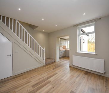 3 bed House - Terraced for Rent - Photo 1